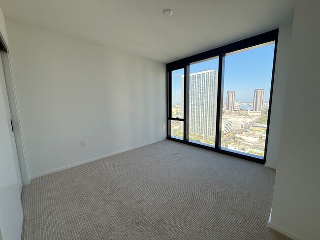 Building Photo - Park at Ward Village 2 bedroom 1 bath 2 parking stalls available now!