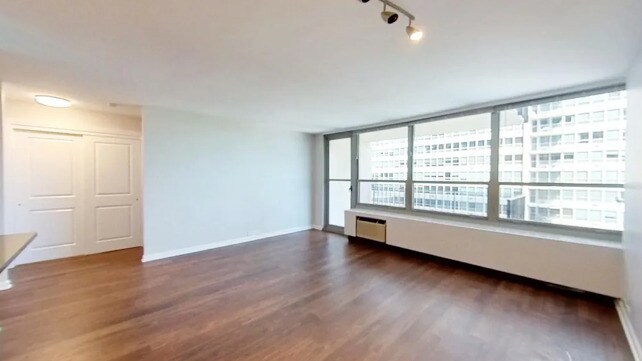 Building Photo - 3550 N Lake Shore Dr
