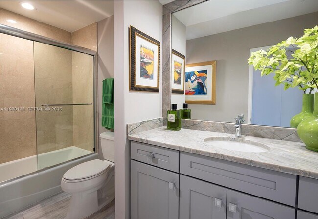 Building Photo - 2450 Presidential Way