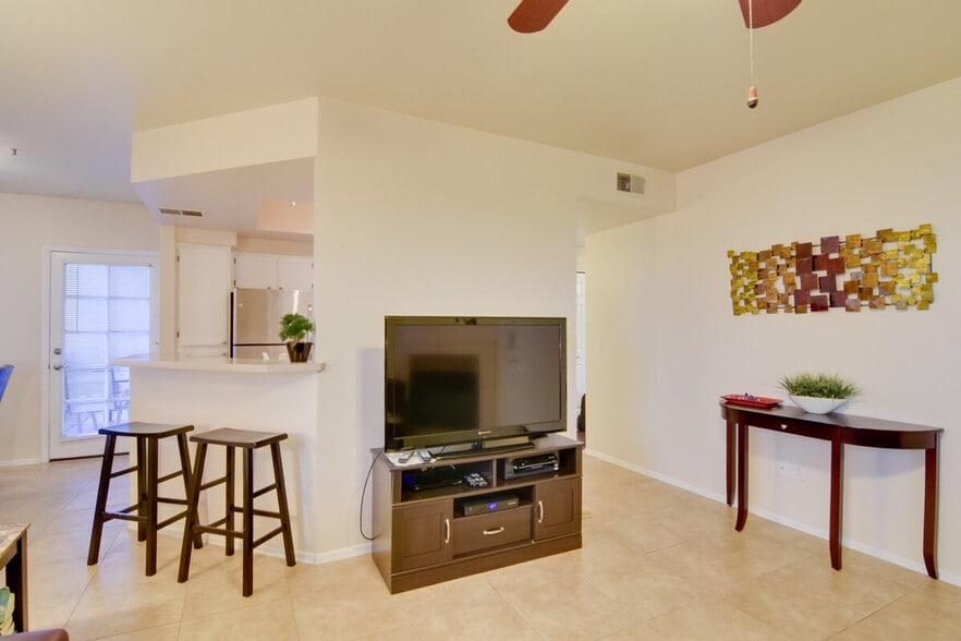 Building Photo - 9450 E Becker Ln