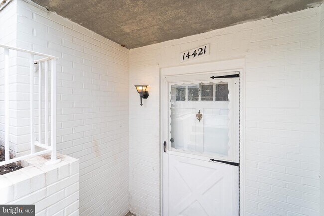 Building Photo - 14421 Saguaro Pl