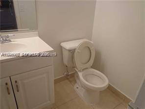 Building Photo - 2025 NE 164th St