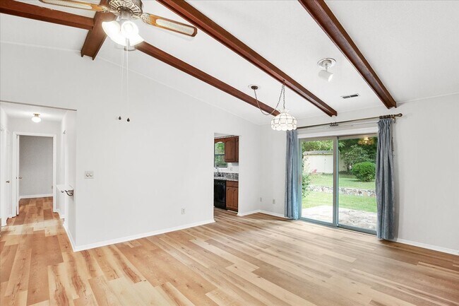 Building Photo - 1607 Burnley Dr