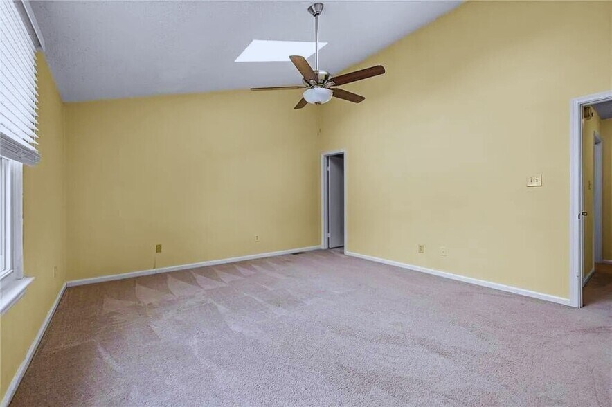 Building Photo - 2303 Merl Cir