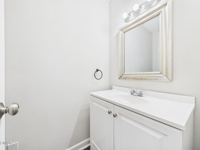 Building Photo - 3516 Casine Ct