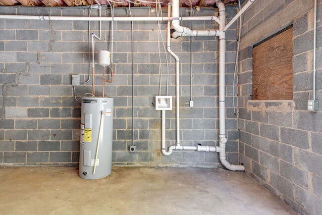 Building Photo - 2611 Andrews St