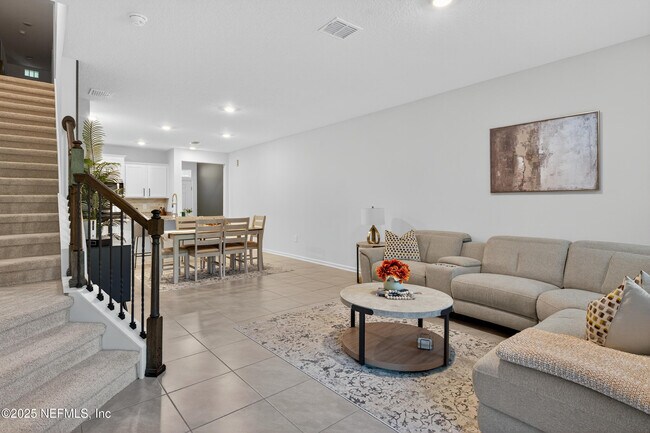 Building Photo - 33 Coastline Wy