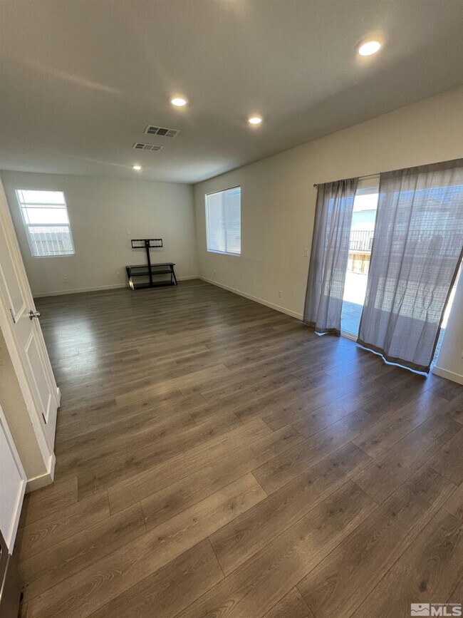 Building Photo - 8839 Wolf Moon Dr