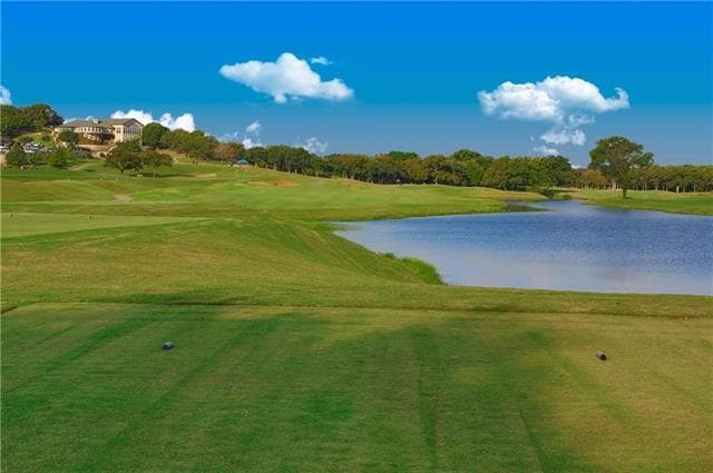 Building Photo - 1107 Whispering Oaks Dr