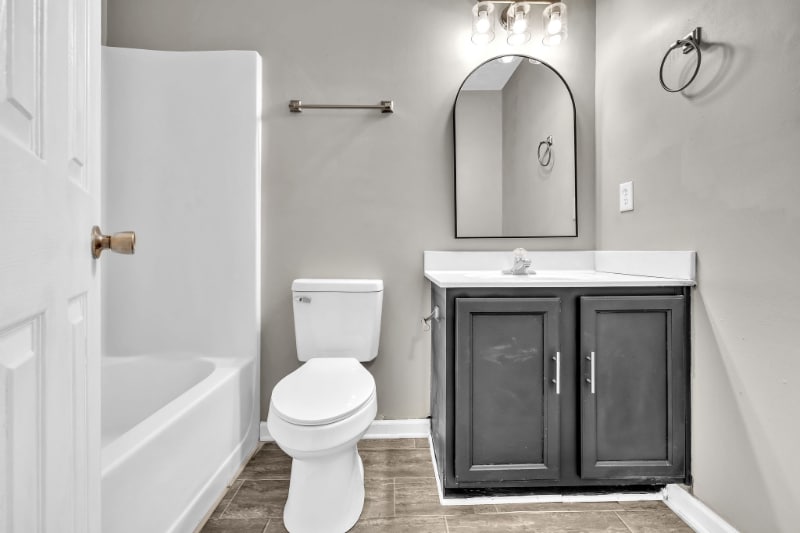 Building Photo - 732 Shadow Lake Dr