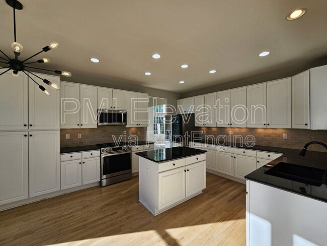 Building Photo - 7101 Mountain Brush Cir