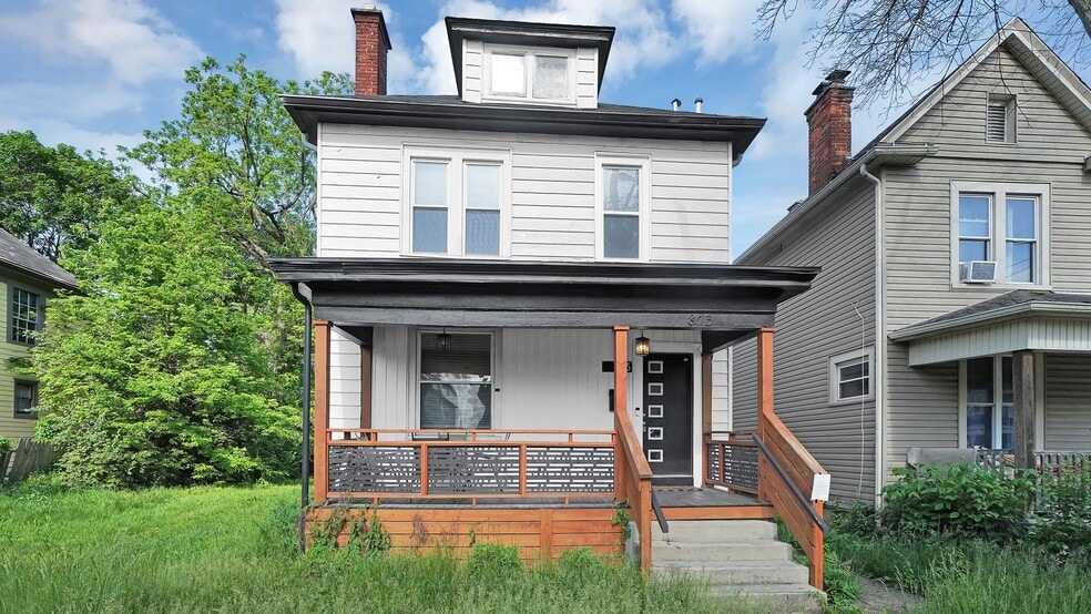 Primary Photo - 873 Ellsworth Ave