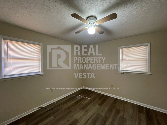 Building Photo - 102 Trippi Terrace