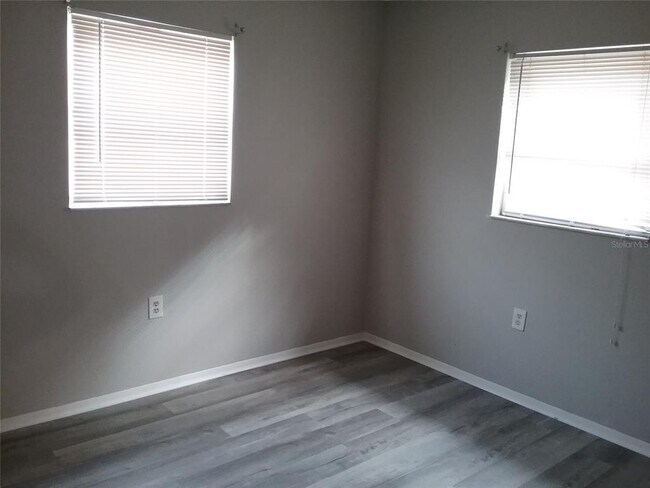 Building Photo - 9244 Barrington Ln