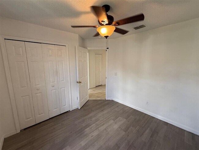 Building Photo - 607 Basingstoke Ct