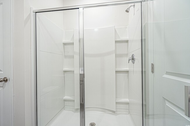 Building Photo - 3520 Bells Lk Cir