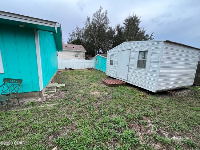 Building Photo - 321 Hibiscus Dr