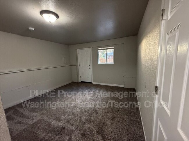 Building Photo - 2511 S Grant Ave