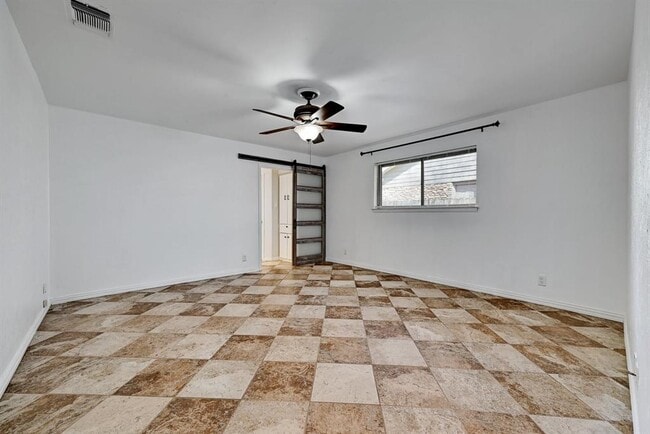 Building Photo - 1317 Meadgreen Cir