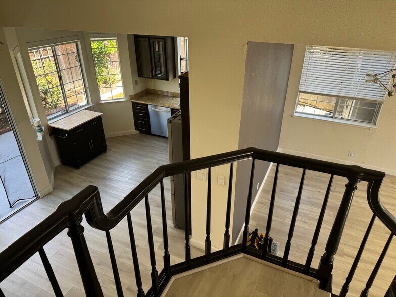 Building Photo - 32256 Ashley Way