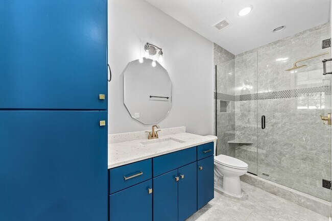 Building Photo - 601 Joyce Ave