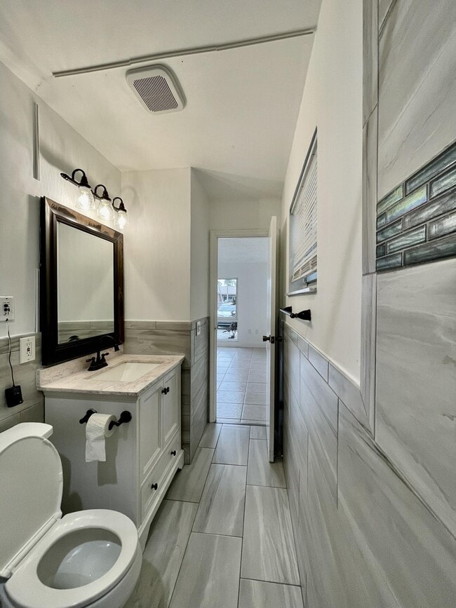 Building Photo - 11420 NW 35th St