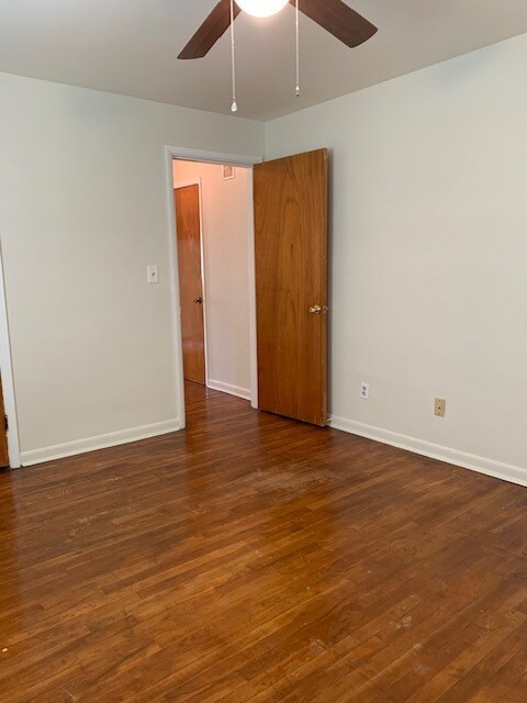 Bedroom_1 - 5834 Robison Rd