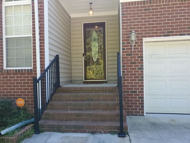 Primary Photo - Crystal Lake South