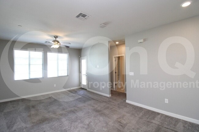 Building Photo - 2736 S Cavalier Dr