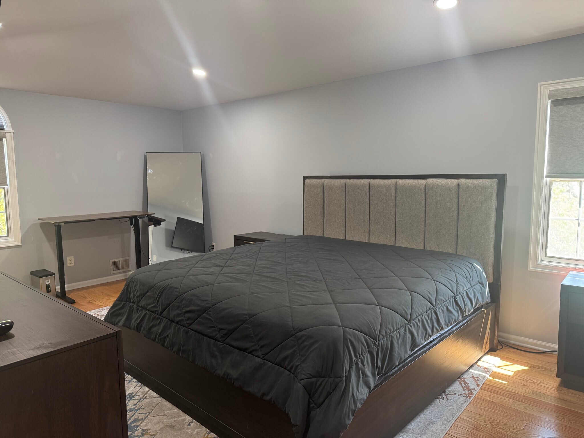 Building Photo - 50 Falls Bridge Dr