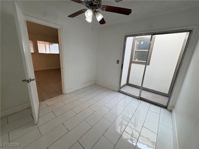 Building Photo - 6215 Don Zarembo Ave