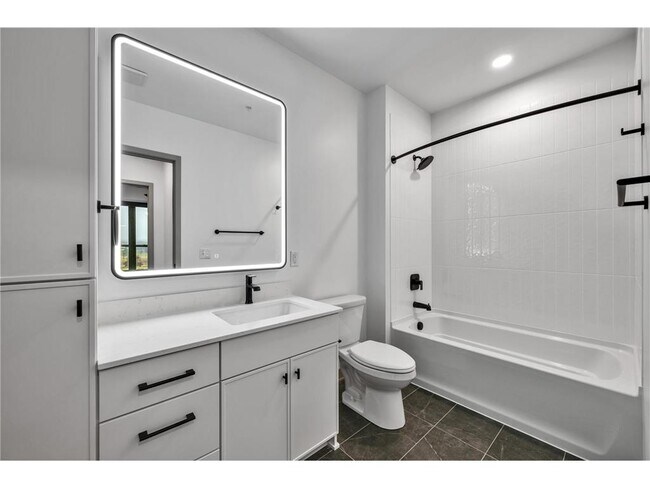 Building Photo - 640 Wisconsin Ave N