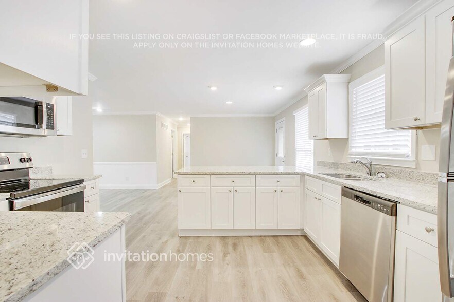 Building Photo - 2441 Springfield Cir