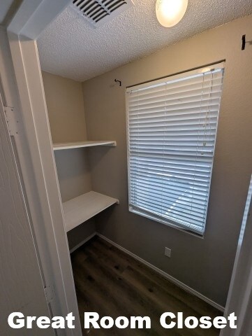 Building Photo - 1545 Fieldstone Dr