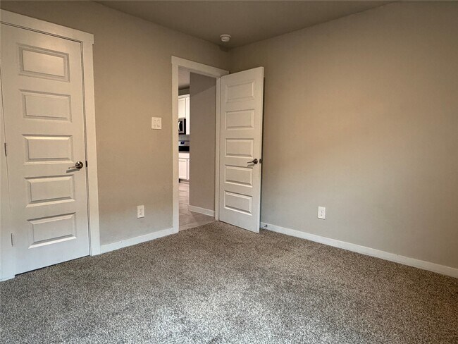 Building Photo - 29422 Pikes Peak Dr