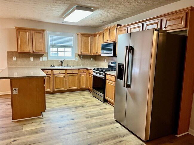 Building Photo - 283 Grand Ashbury Ln