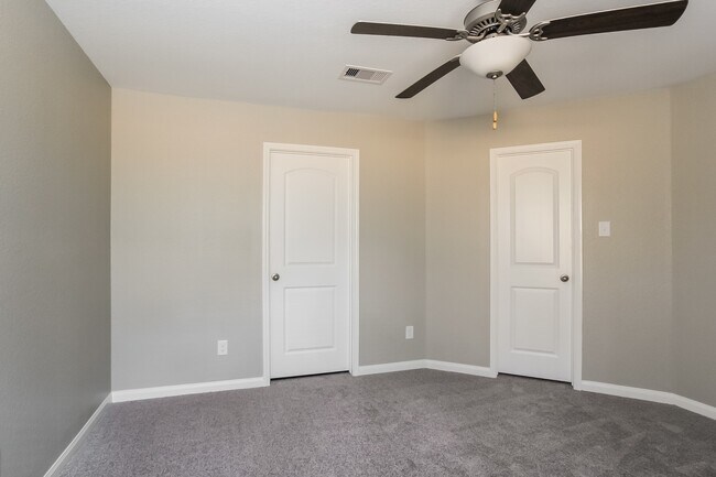 Building Photo - 27084 Leonardo Dr