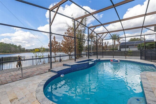 Building Photo - 9484 Walnut Crest Dr