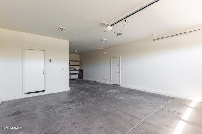 Building Photo - 3550 W Magellan Dr