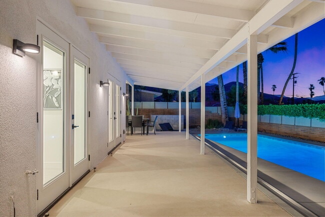 Building Photo - 38951 Bel Air Dr