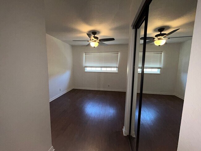 Building Photo - Beautiful, spacious 4-bedroom, 2-bath home for rent in Fountain Valley