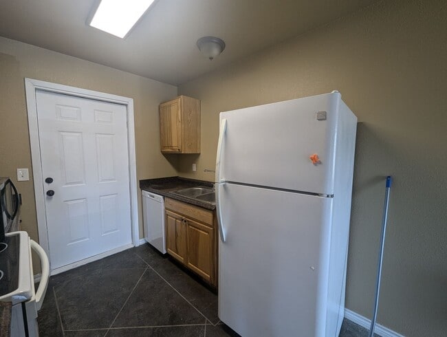 Building Photo - All Electric 2/2 Patio Home in Sulphur Rock