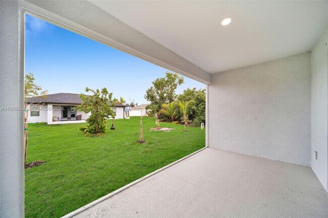 Building Photo - 1145 NW 27th Ave