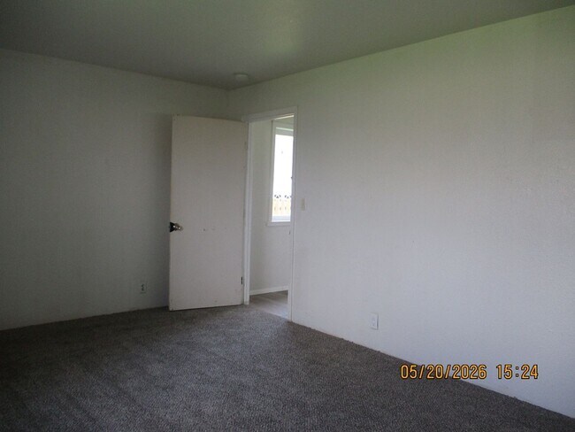 Building Photo - 1104 2nd St