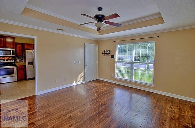 Building Photo - 119 Grandview Dr