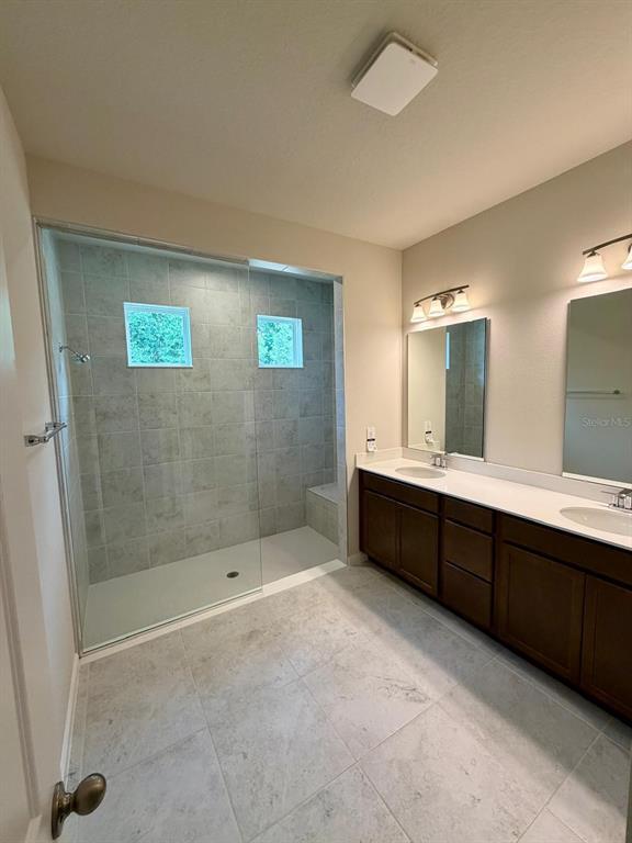 Building Photo - 3884 Isle Royal Pl