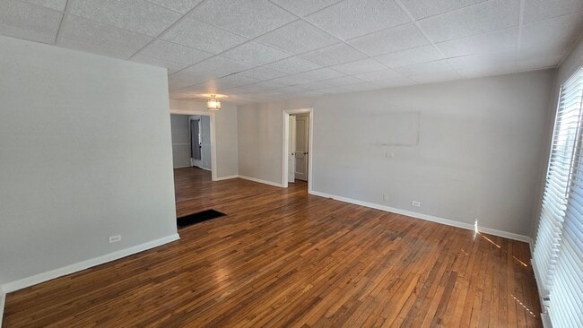 Building Photo - 237 Senisa Dr