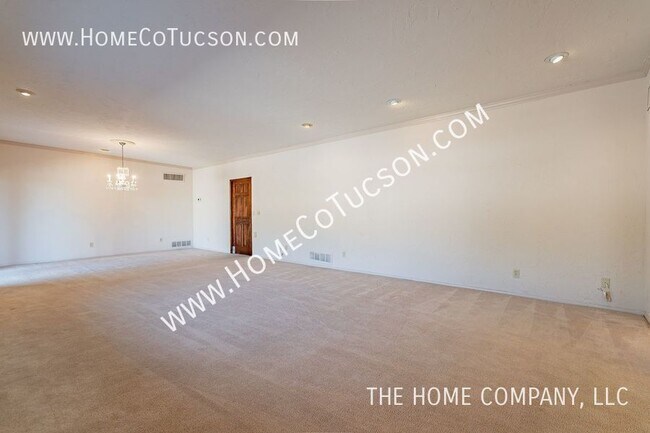 Building Photo - 5411 N Sundance Pl
