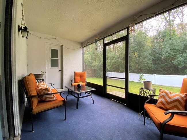 Building Photo - 488 Wild Fox Dr