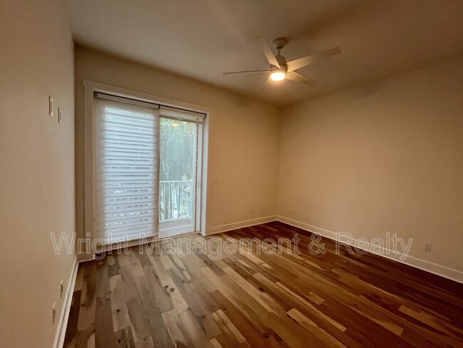 Building Photo - 821 Oak Bend Ln